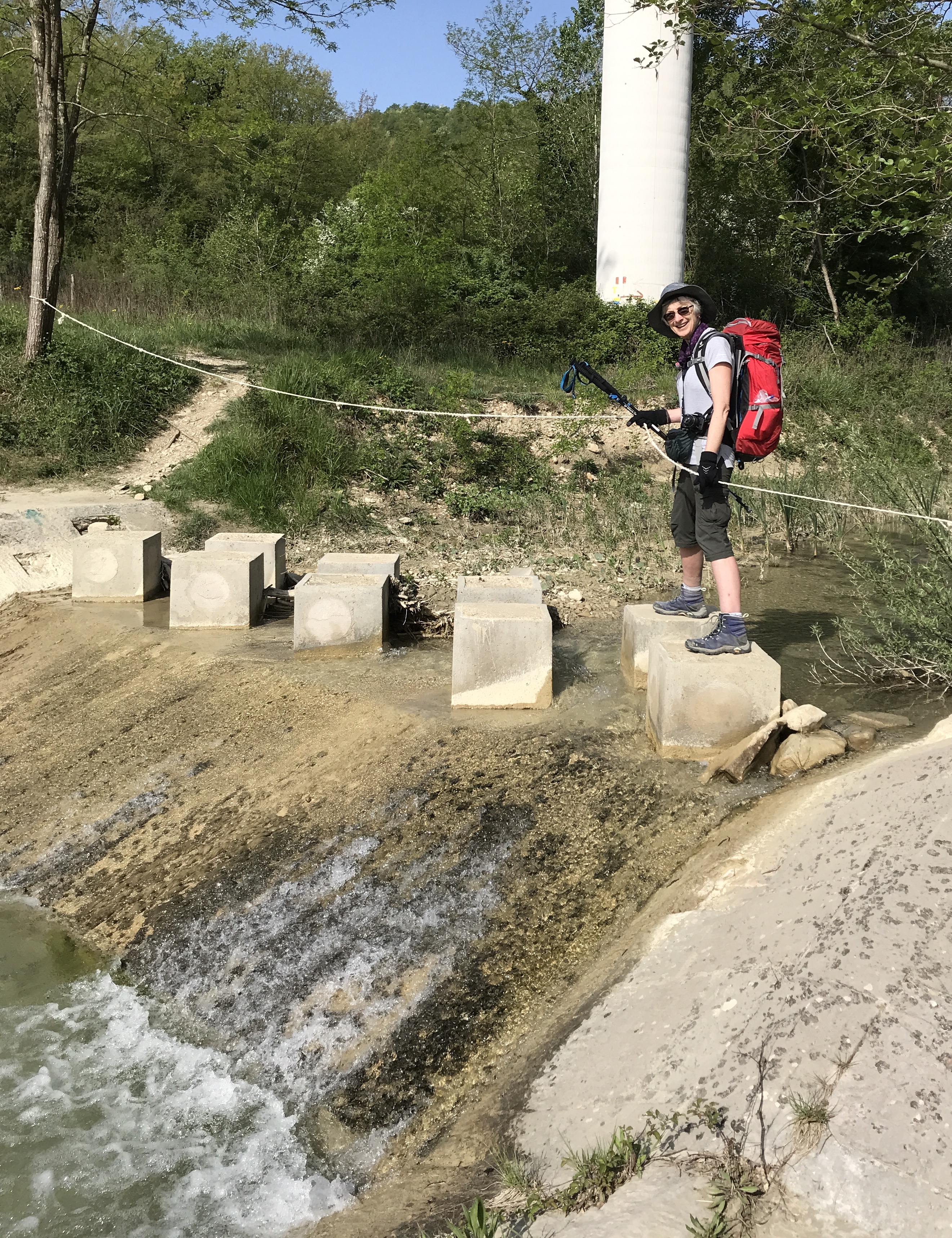 8AFF5438-11C5-4946-AFDC-5389054C6C3D