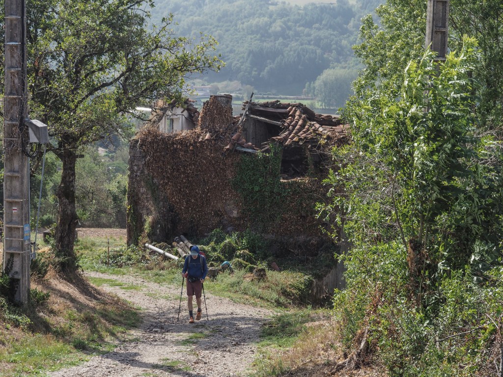 Camino in France – Out of the Mountains